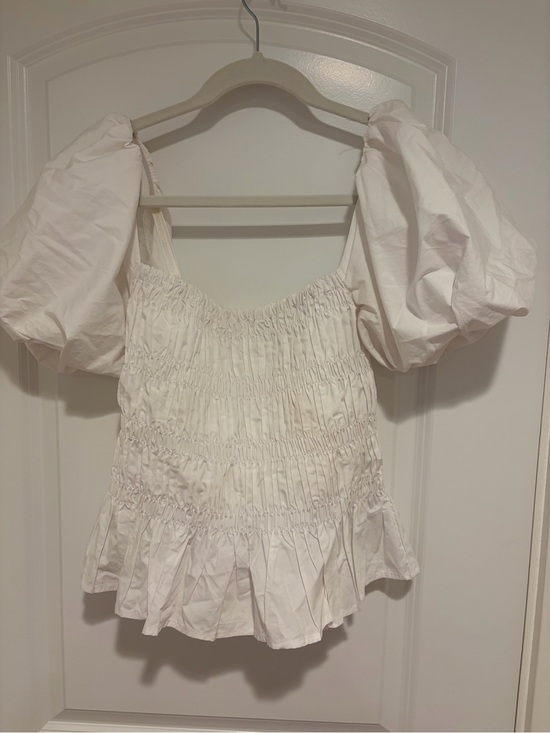 Astr Tops - Astr White Smocked Puff-Sleeve Top